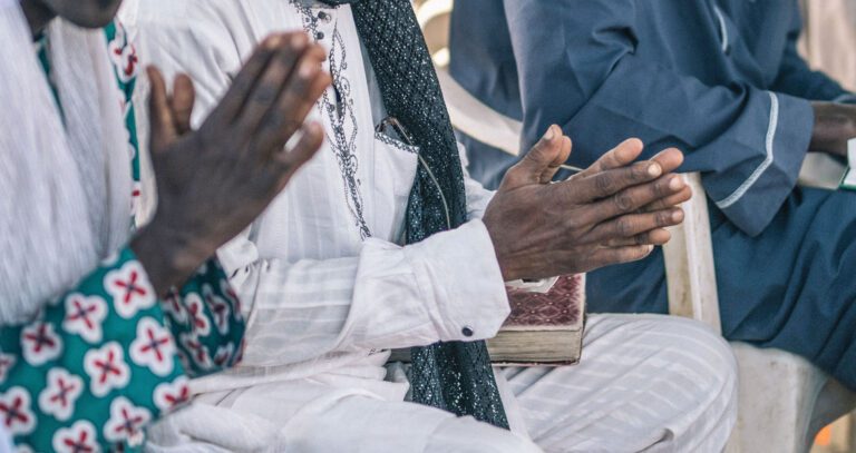 hands in worship